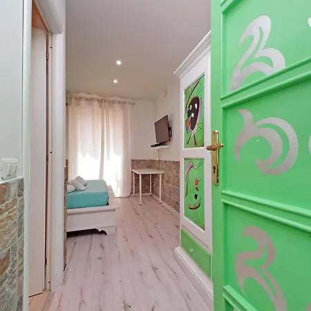 Lucky Domus Appio Roma